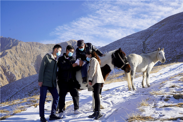 镜头 | 让基层365足球提现_365app下载365足球网站_bt365网站下沉落地
